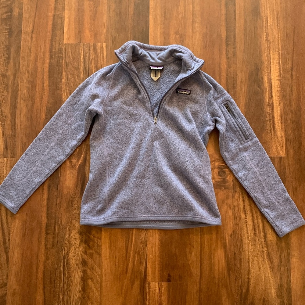 Patagonia Women’s Lavender Quarter Zip Pullover